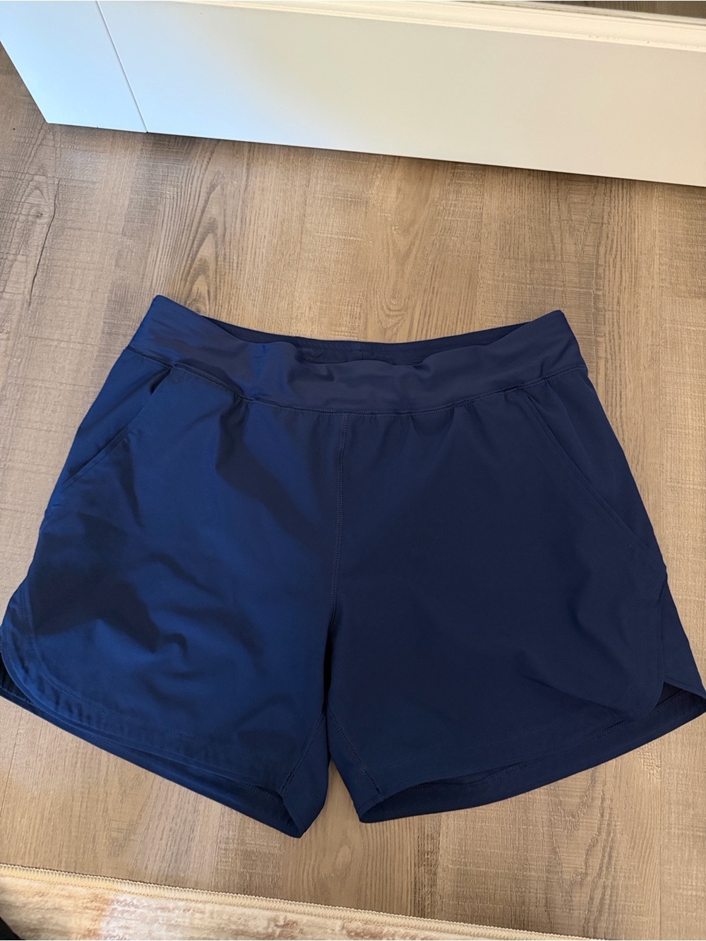 Lands end Women's SunShade UPF 50 5" Board Shorts with Panty